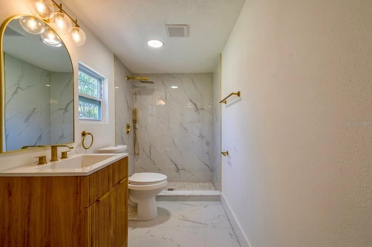842 DENNIS AVENUE — photo 67 of 77