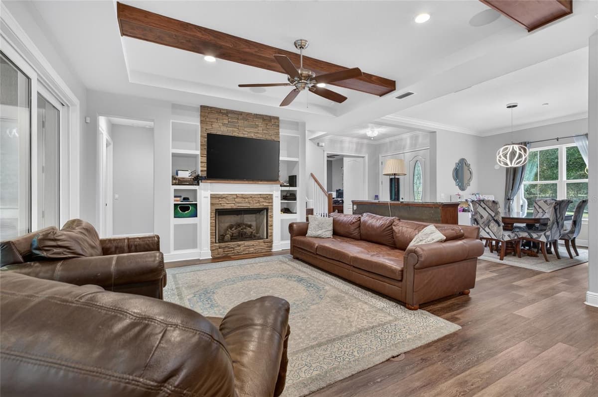 1515 RAMBLING OAKS LANE — photo 8 of 62