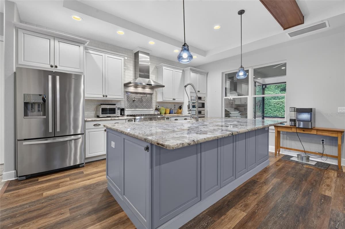 1515 RAMBLING OAKS LANE — photo 10 of 62
