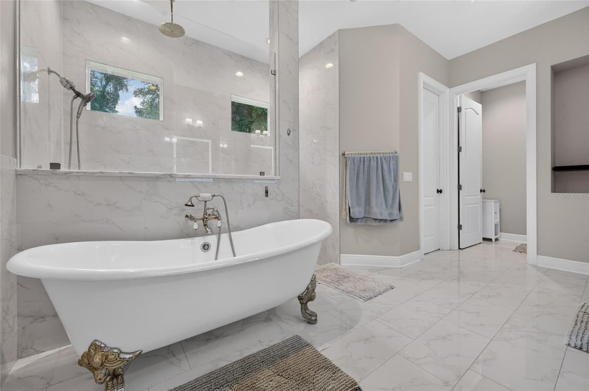 1515 RAMBLING OAKS LANE — photo 17 of 62