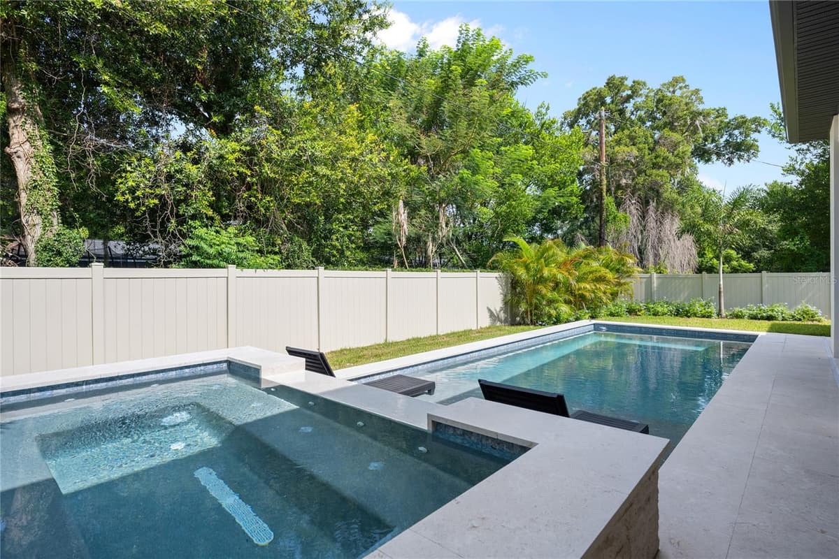 525 LAKEMONT AVENUE — photo 46 of 59