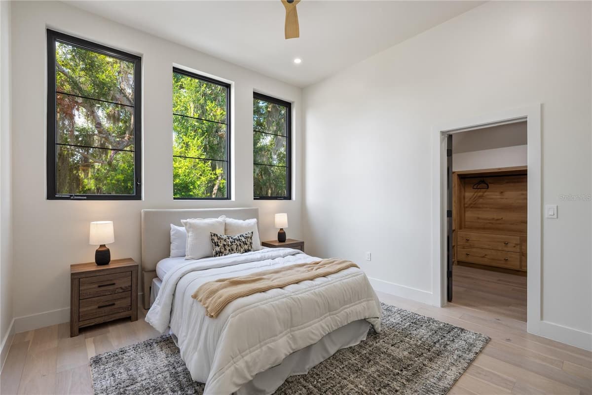 525 LAKEMONT AVENUE — photo 33 of 59