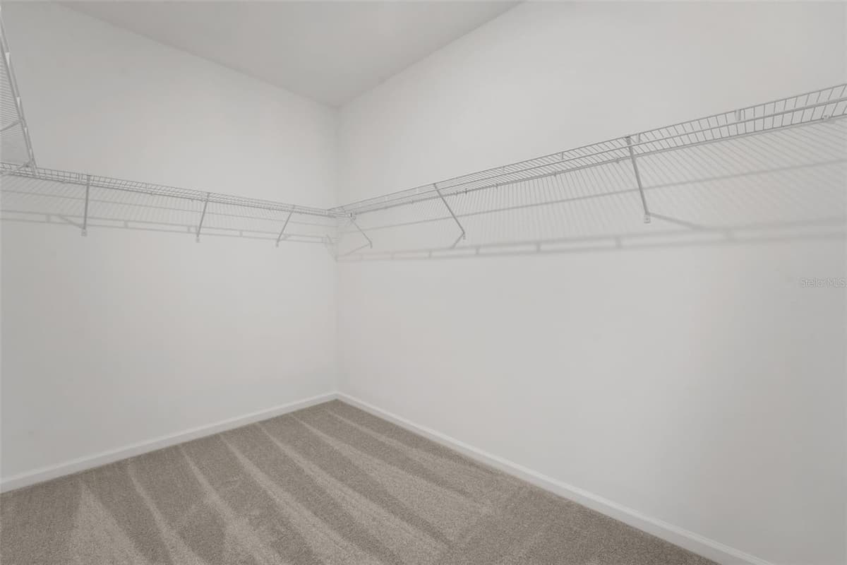 1052 LUKE AVENUE — photo 22 of 33