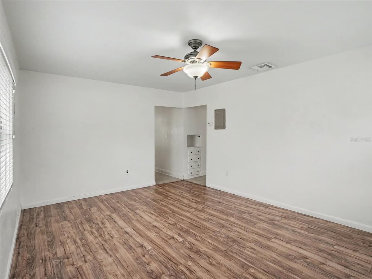 1624 HAVEN DRIVE — photo 3 of 27