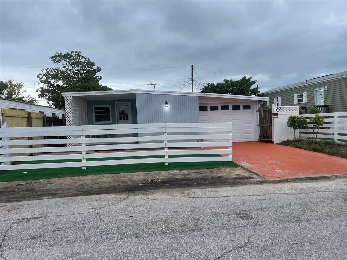 2135 ORANGE DRIVE — photo 1 of 17