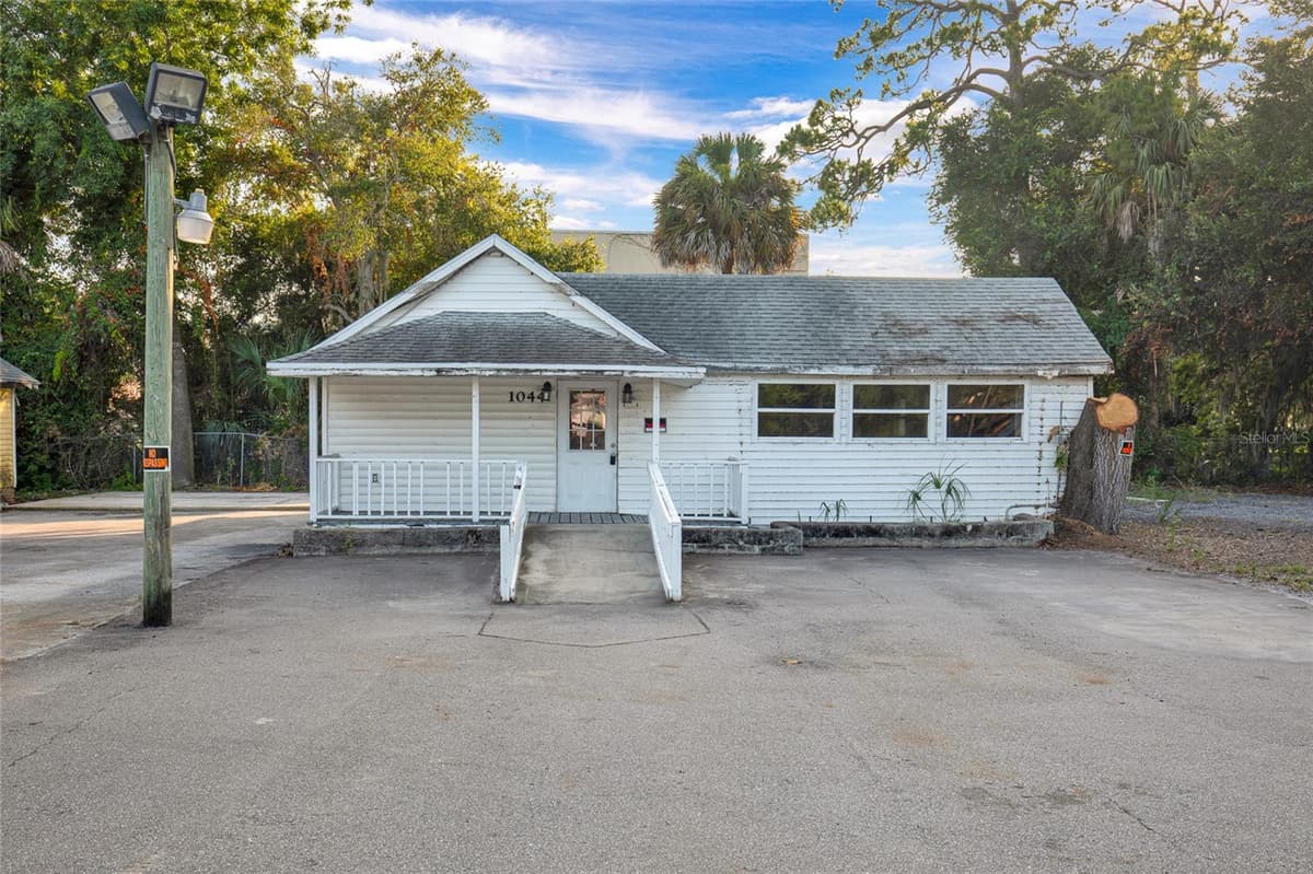 1042 DIXIE FREEWAY — photo 15 of 20
