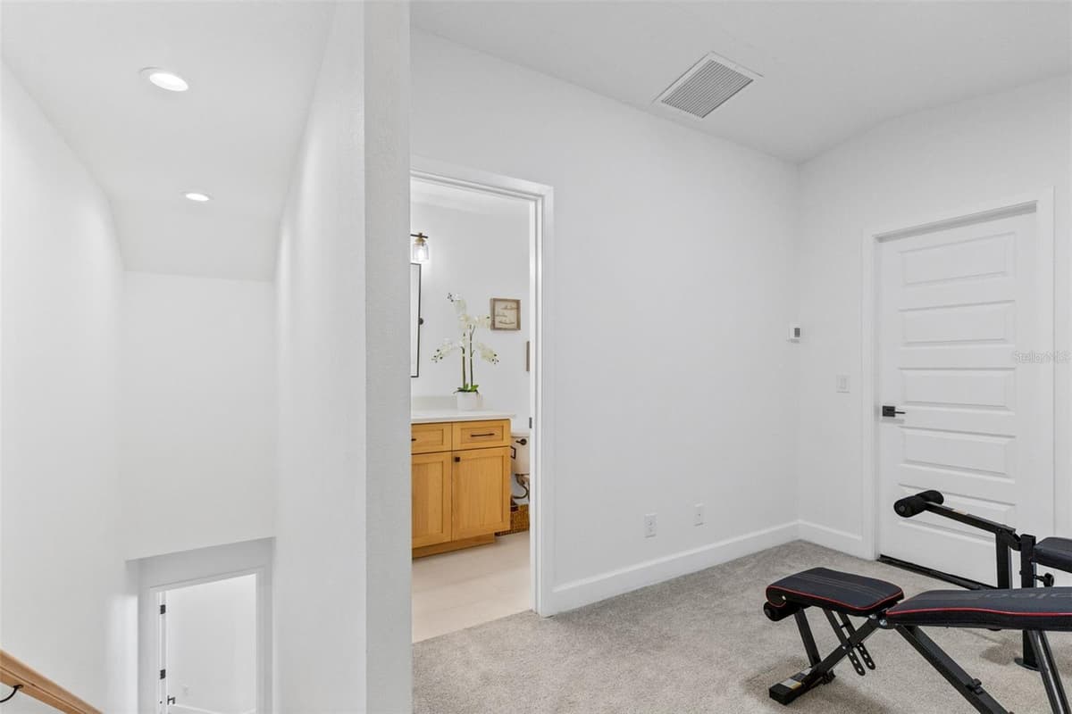 19110 SHELDON STREET — photo 29 of 51