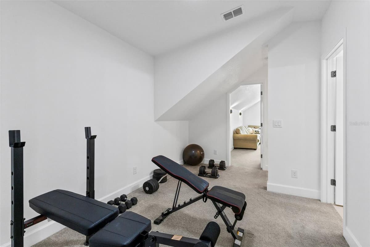 19110 SHELDON STREET — photo 31 of 51