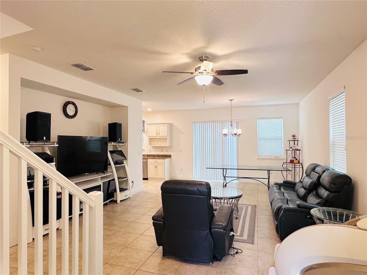 10132 GRAND OAK CIRCLE — photo 5 of 41