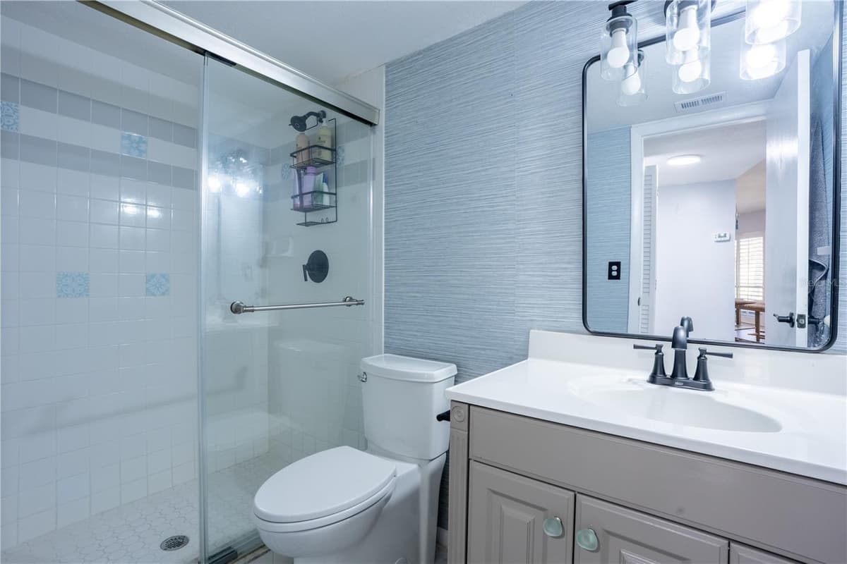 1005 BAYSHORE BOULEVARD — photo 13 of 26