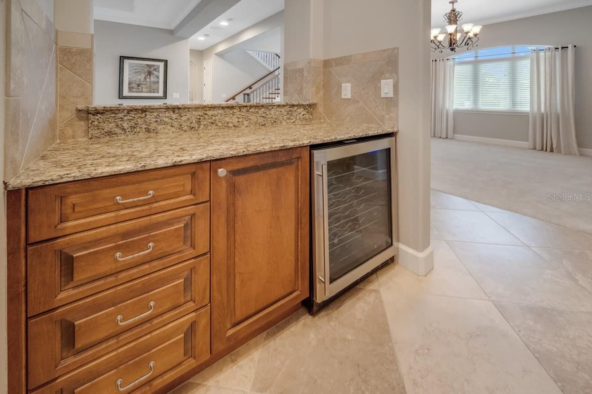 5918 BAHAMA SHORES DRIVE — photo 12 of 47
