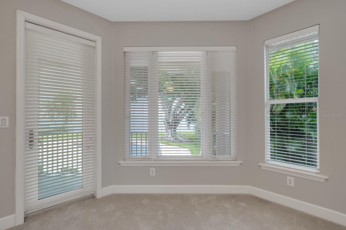 5918 BAHAMA SHORES DRIVE — photo 27 of 47
