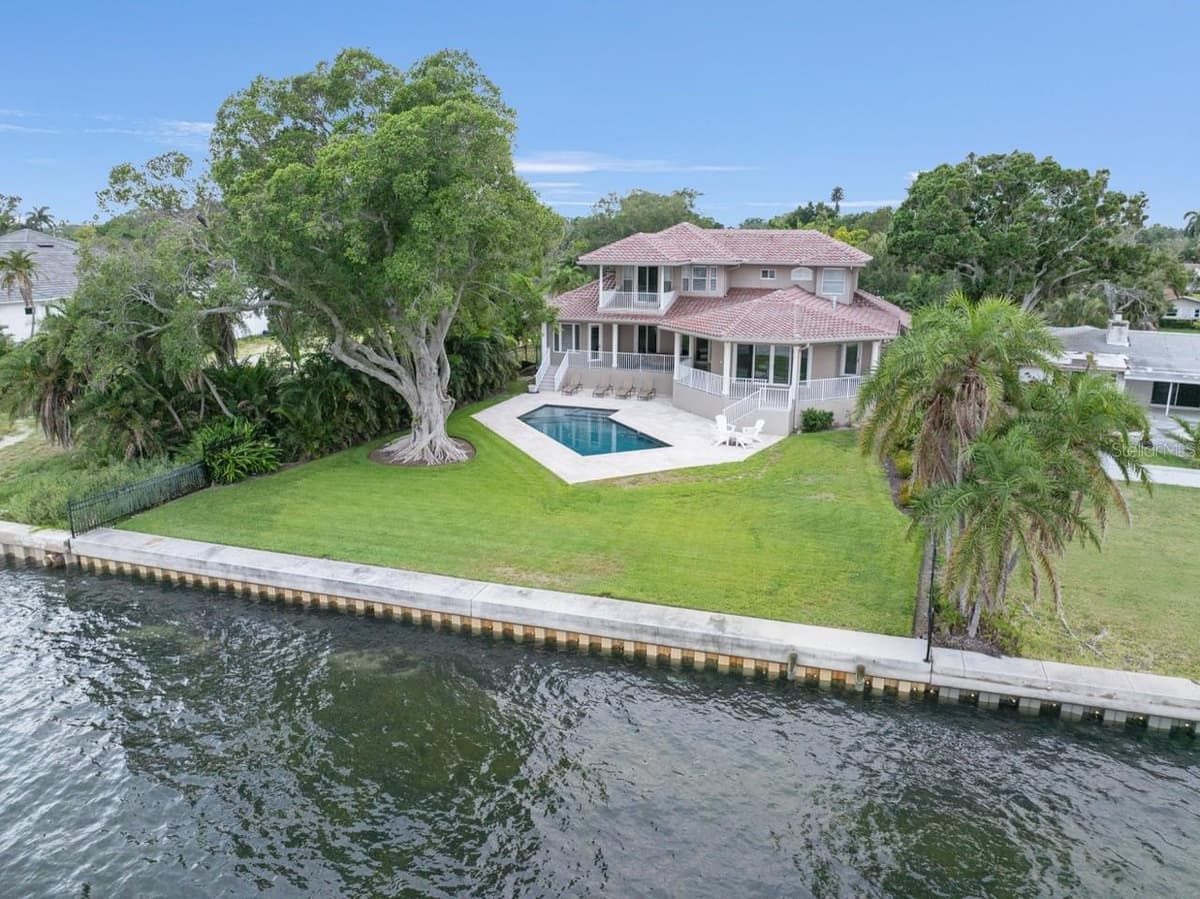 5918 BAHAMA SHORES DRIVE — photo 46 of 47