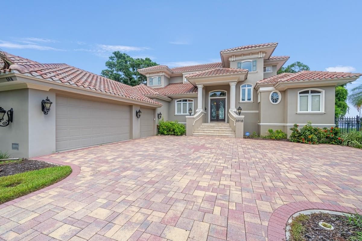 5918 BAHAMA SHORES DRIVE — photo 3 of 47