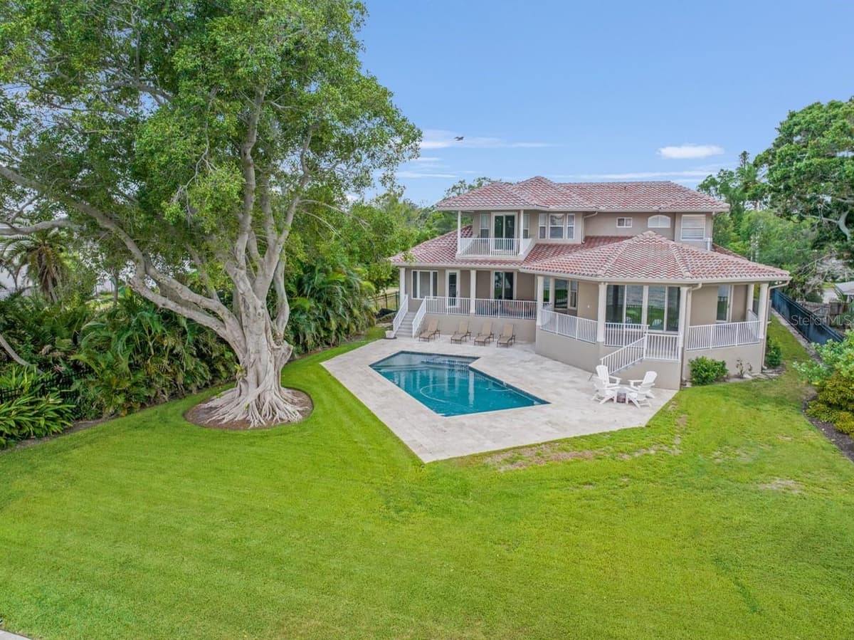 5918 BAHAMA SHORES DRIVE — photo 45 of 47