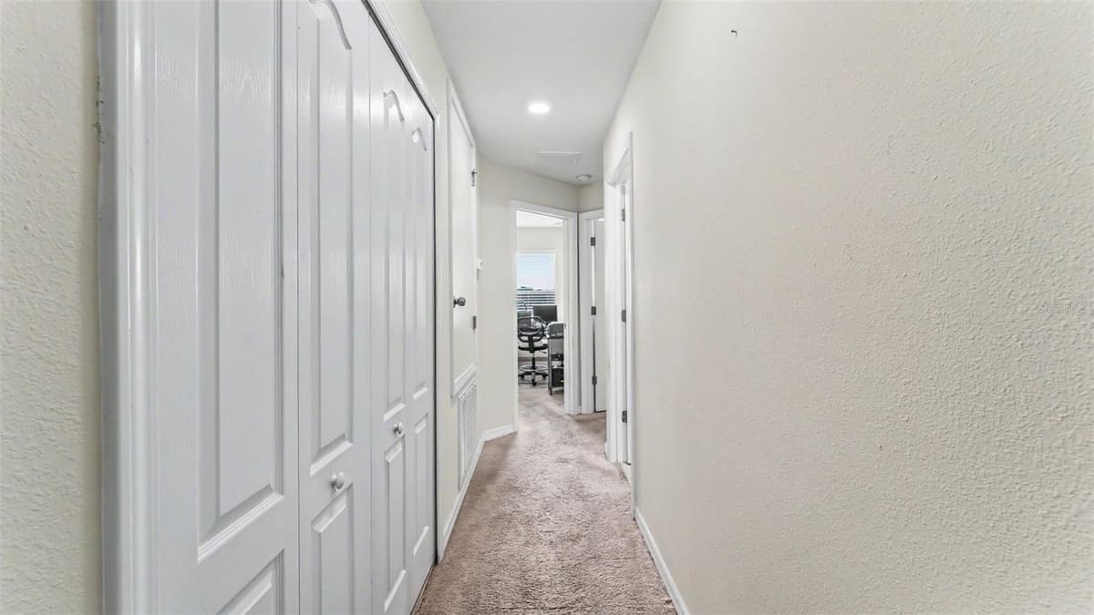 6441 TORRINGTON CIRCLE — photo 22 of 40