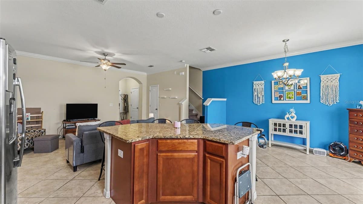 6441 TORRINGTON CIRCLE — photo 10 of 40