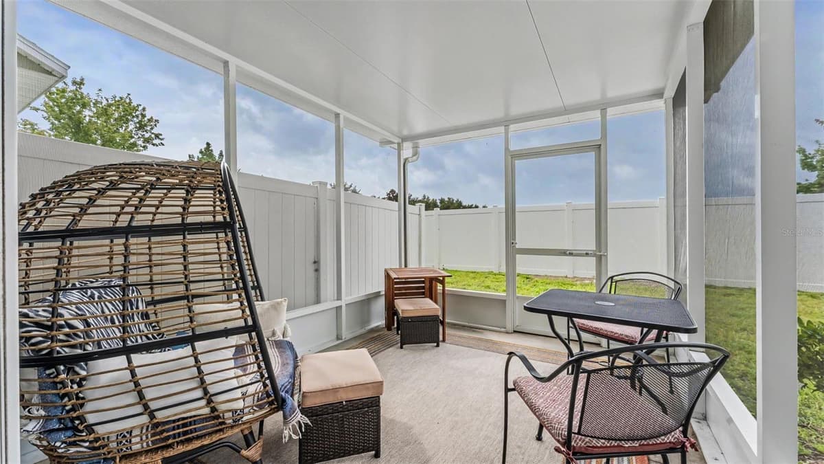 6441 TORRINGTON CIRCLE — photo 34 of 40
