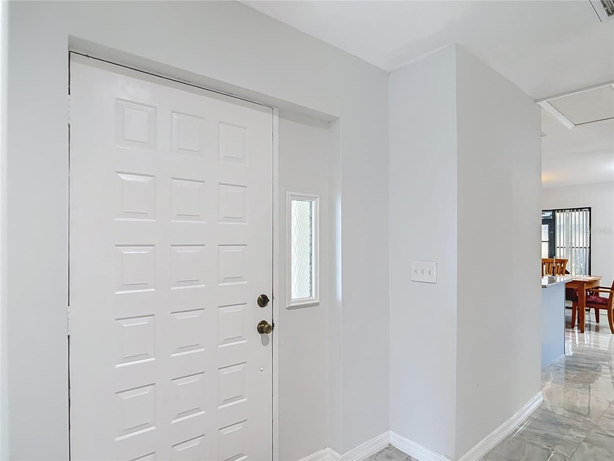 1716 LAKESIDE DRIVE — photo 3 of 45