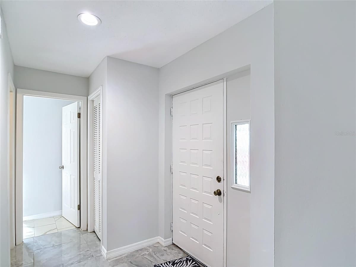 1716 LAKESIDE DRIVE — photo 6 of 45