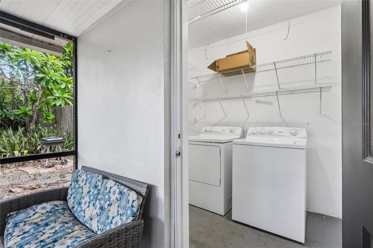 2417 STROUD AVENUE — photo 31 of 49