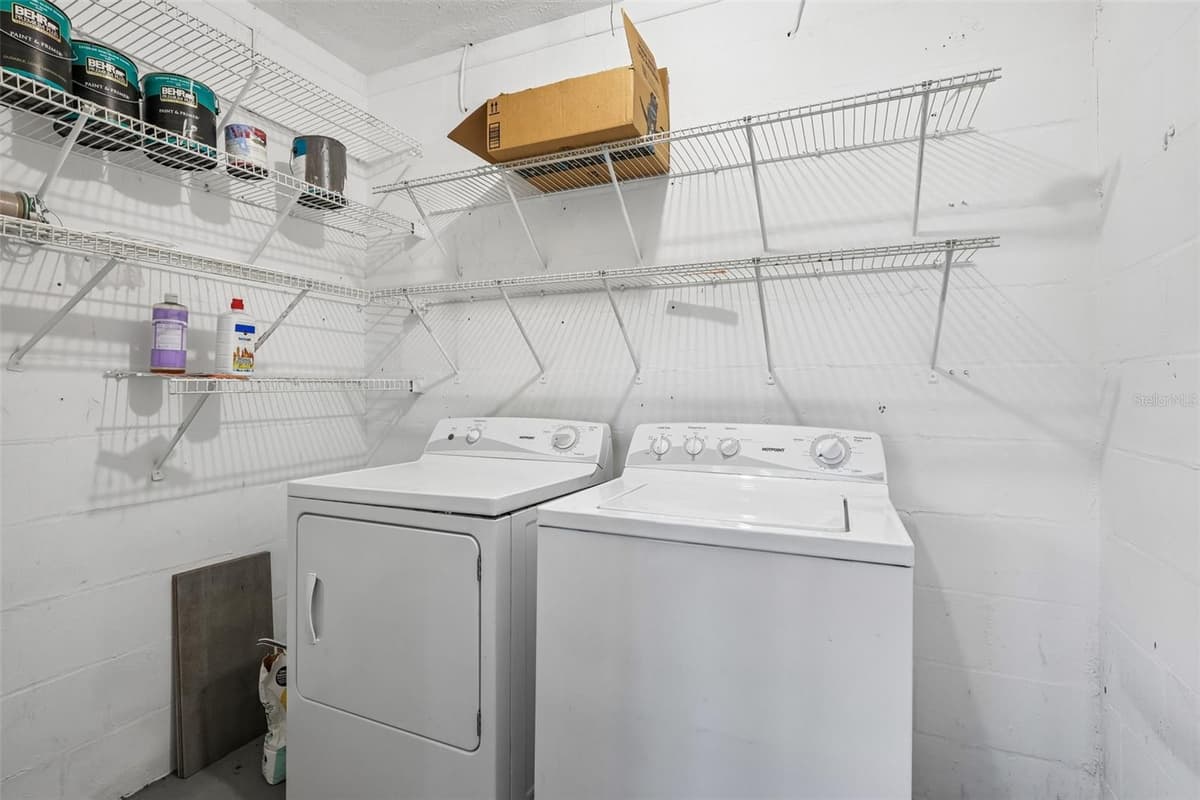 2417 STROUD AVENUE — photo 19 of 49
