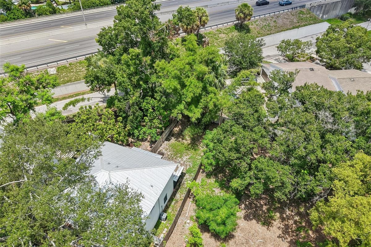 2417 STROUD AVENUE — photo 43 of 49