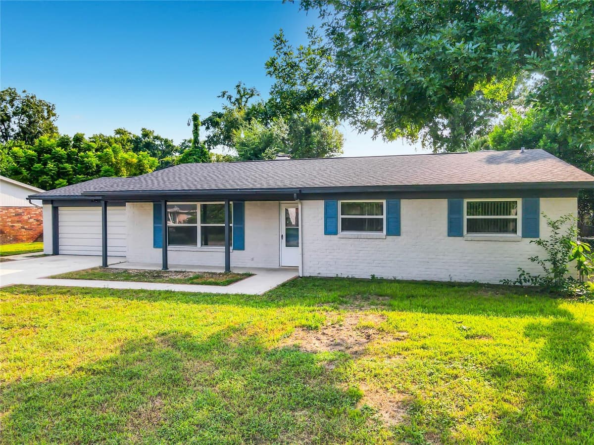 605 WILLIAMSBURG DRIVE — photo 11 of 54