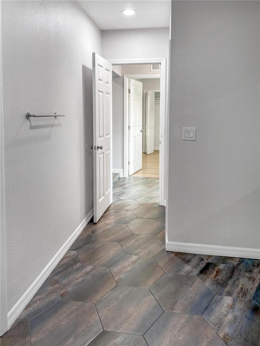2116 STATE STREET — photo 10 of 21