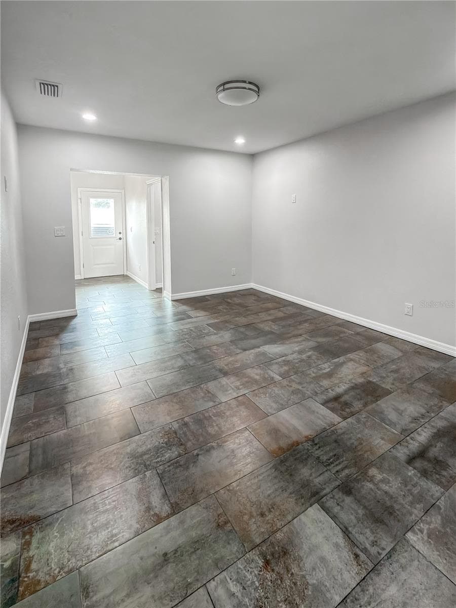2116 STATE STREET — photo 5 of 21