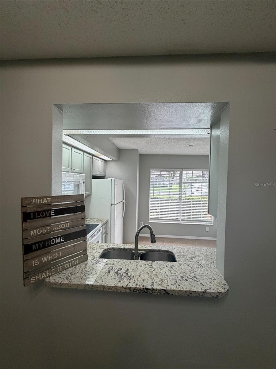14864 LAGUNA BEACH CIRCLE — photo 5 of 22