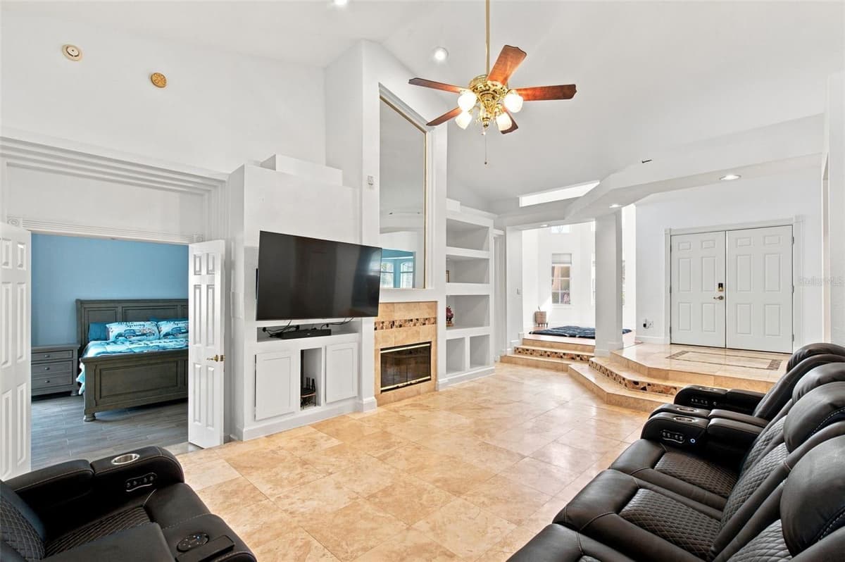13711 DORNOCH DRIVE — photo 6 of 54
