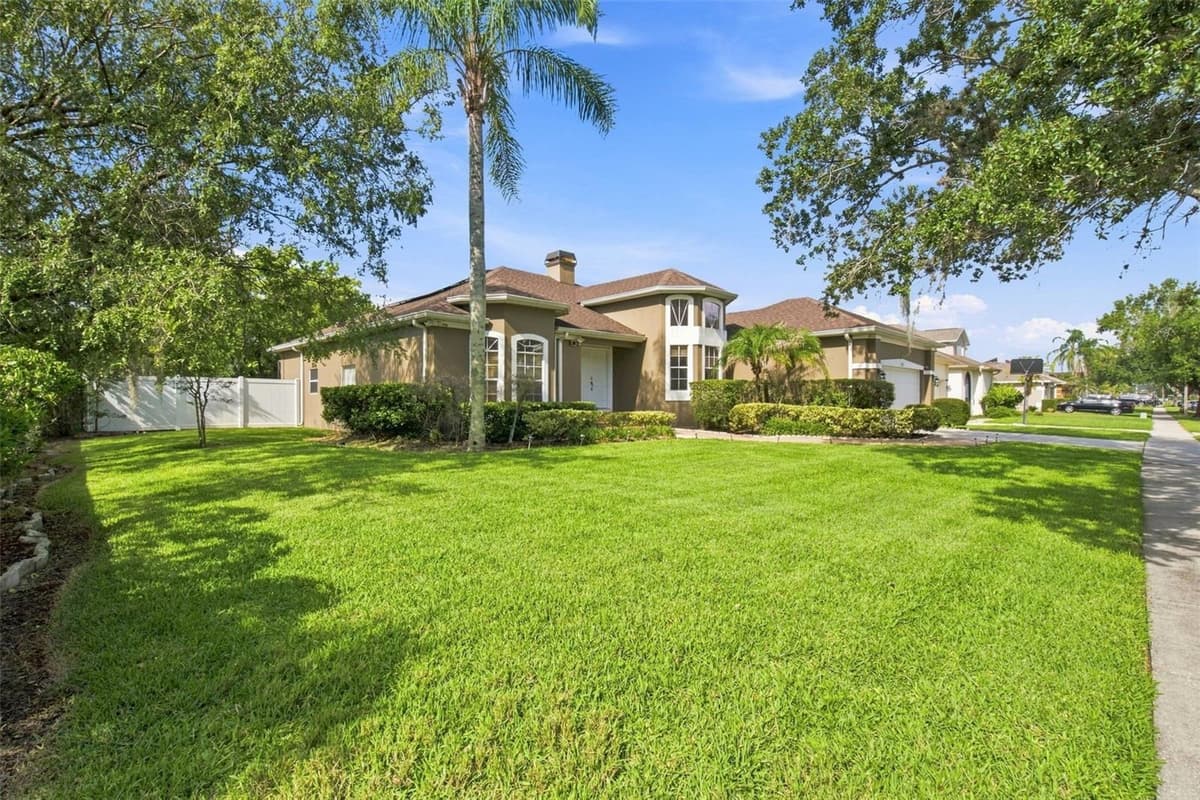 13711 DORNOCH DRIVE — photo 7 of 54