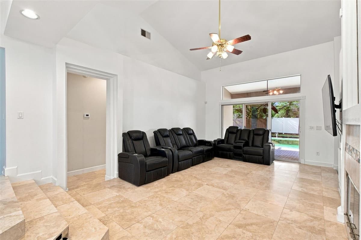 13711 DORNOCH DRIVE — photo 5 of 54