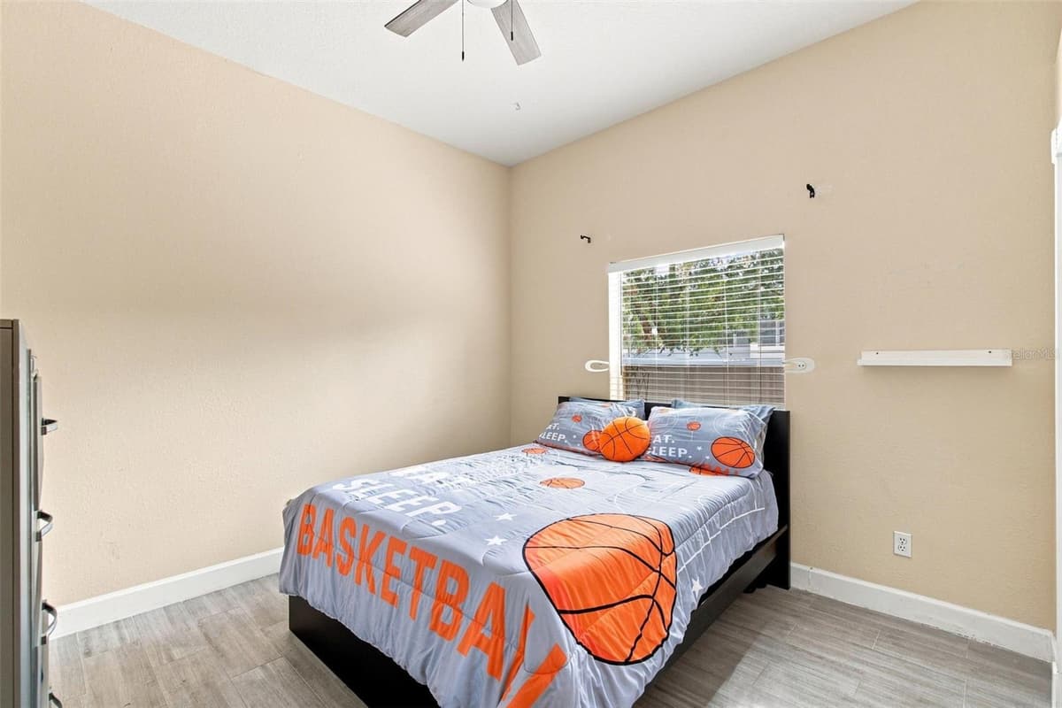 13711 DORNOCH DRIVE — photo 30 of 54