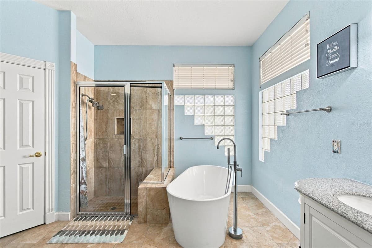 13711 DORNOCH DRIVE — photo 25 of 54