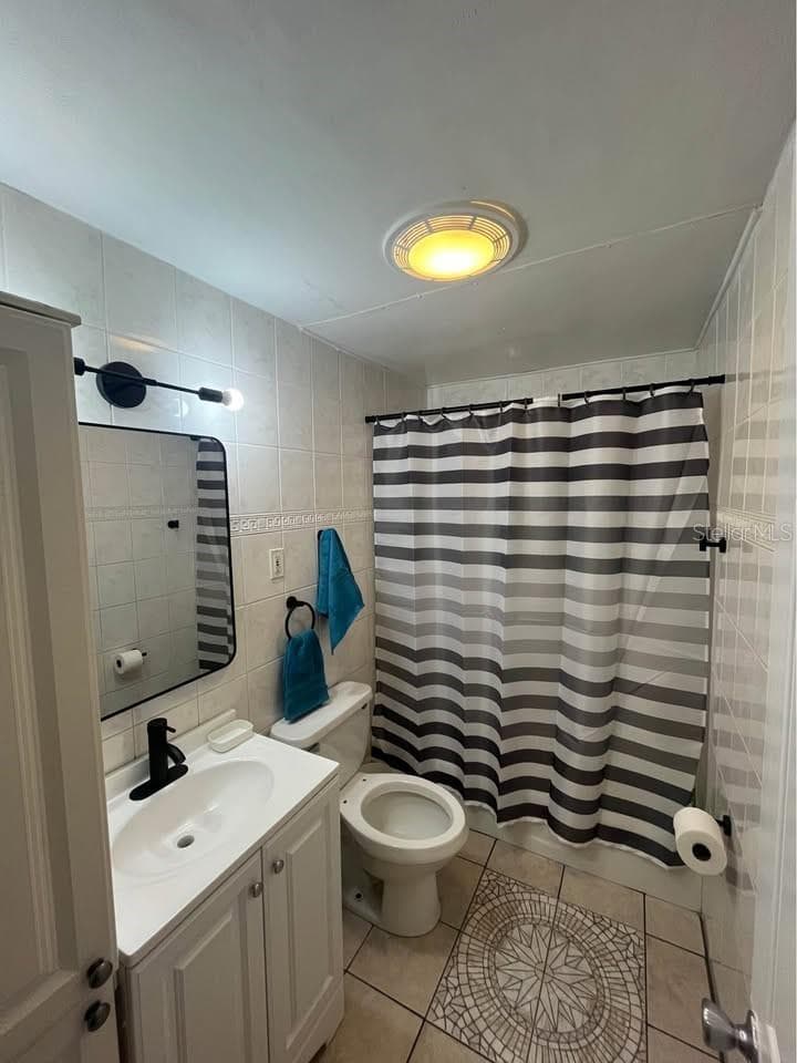 875 LAKE SHORE WAY — photo 17 of 24