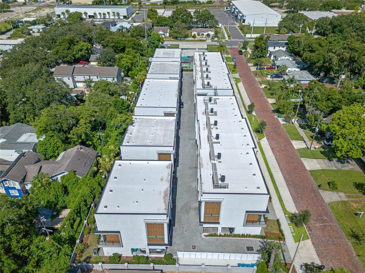 42 HARDING STREET — photo 3 of 29