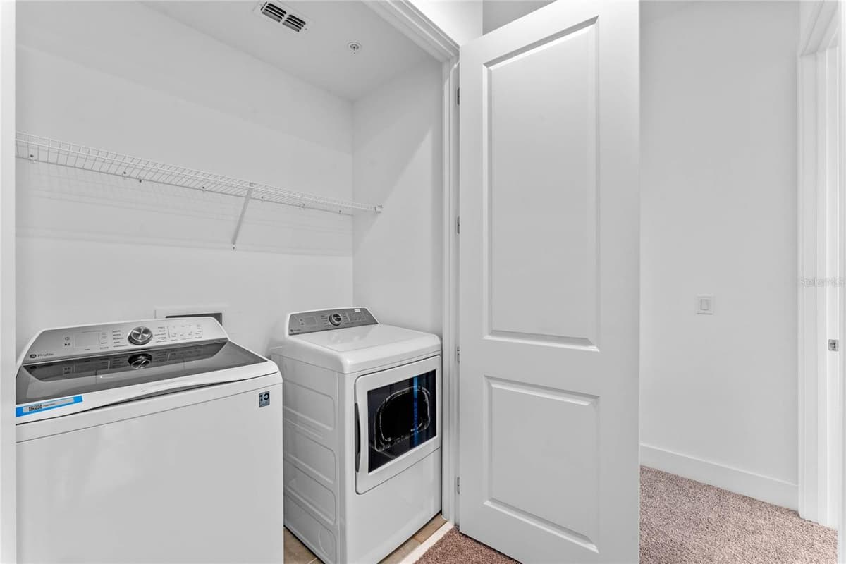 42 HARDING STREET — photo 23 of 29