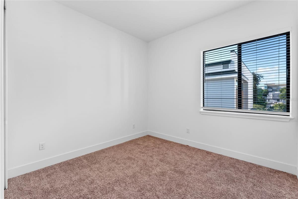 42 HARDING STREET — photo 21 of 29