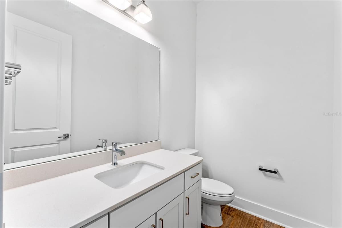 42 HARDING STREET — photo 14 of 29