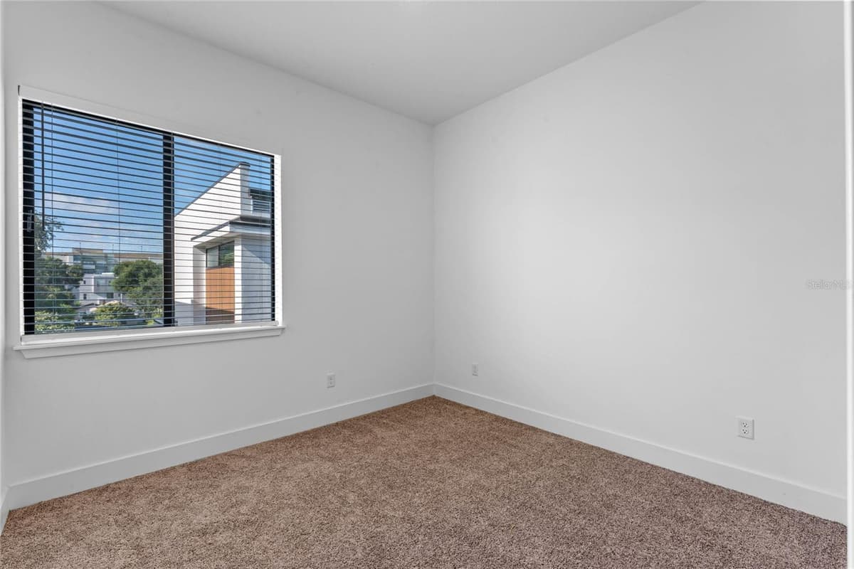 42 HARDING STREET — photo 22 of 29