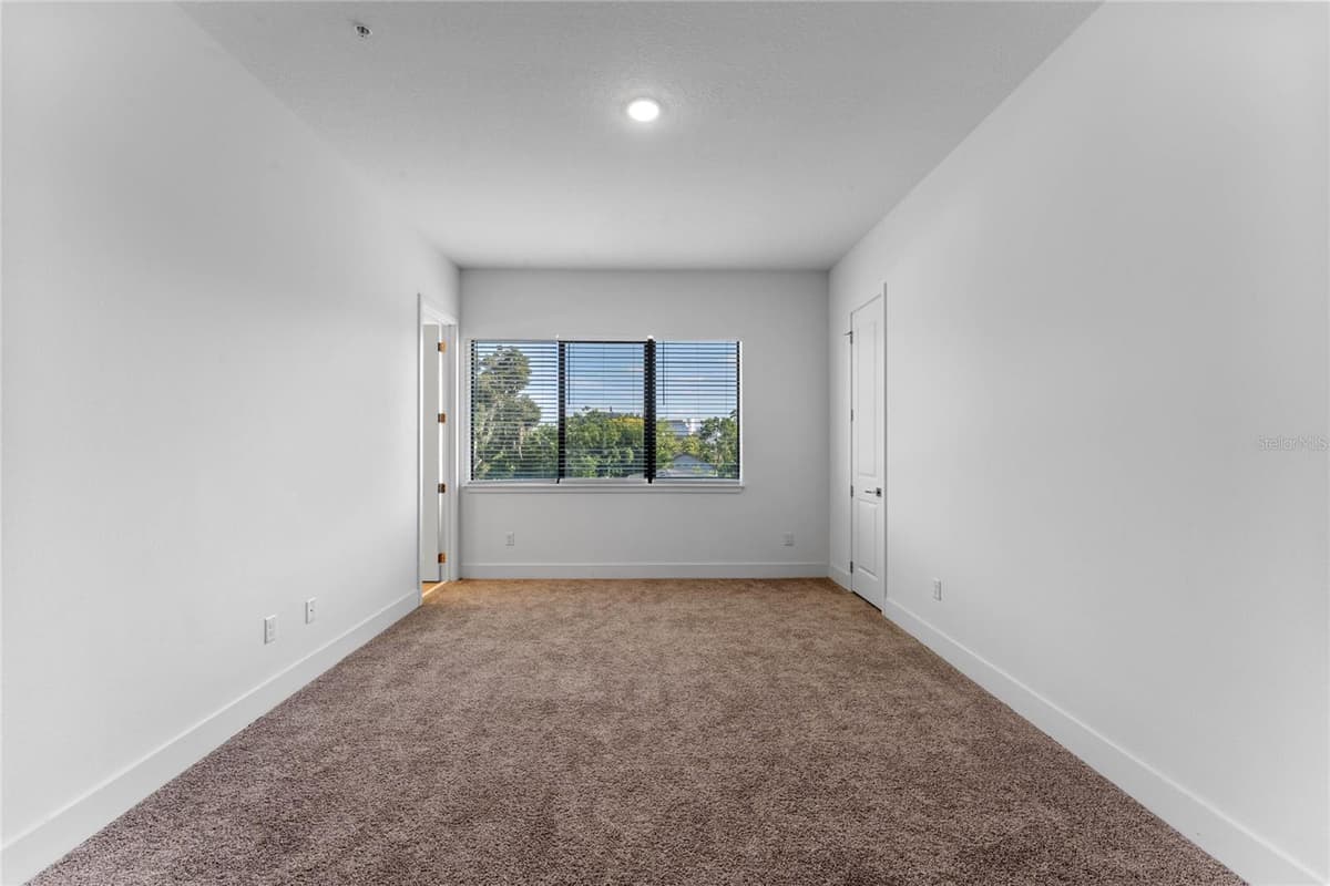 42 HARDING STREET — photo 17 of 29