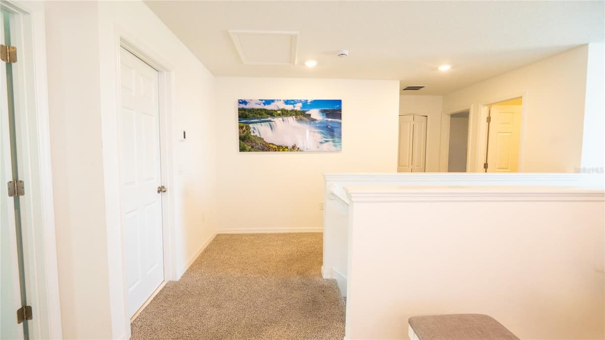 3198 VICEROY COURT — photo 11 of 17