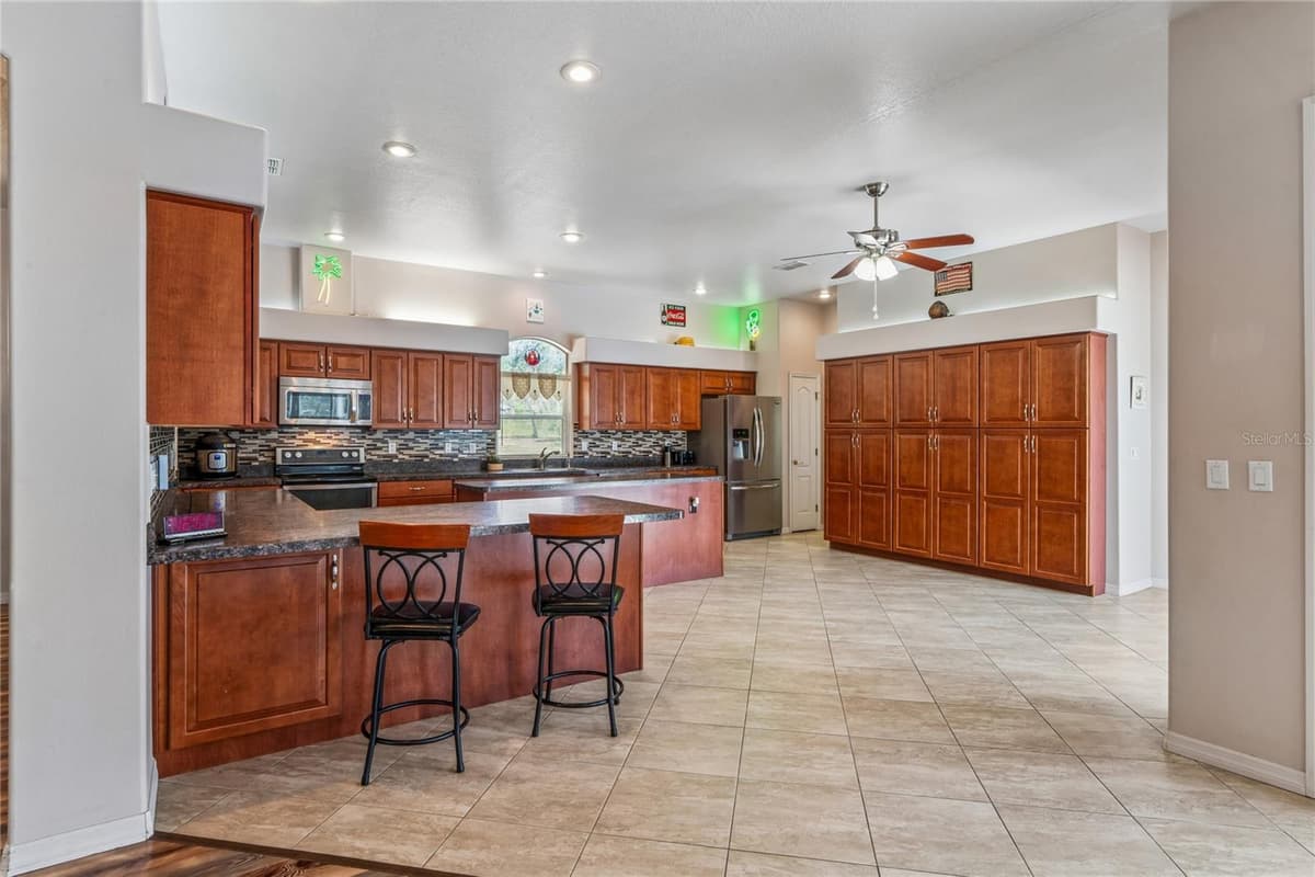 12408 KANAWHA DRIVE — photo 28 of 85