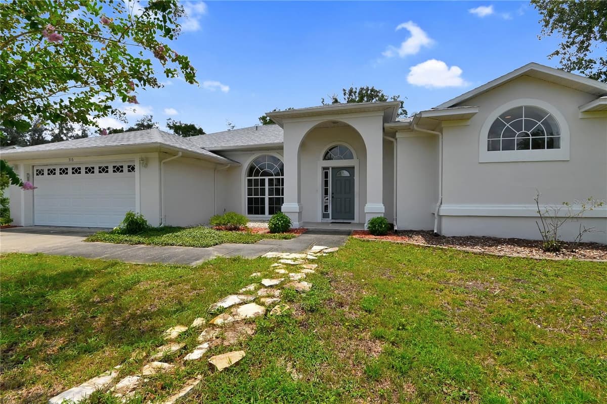 516 SUN LAKE DRIVE — photo 1 of 37