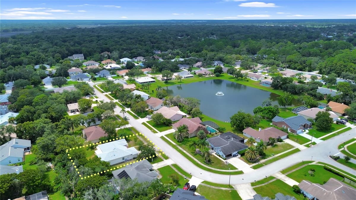 516 SUN LAKE DRIVE — photo 4 of 37