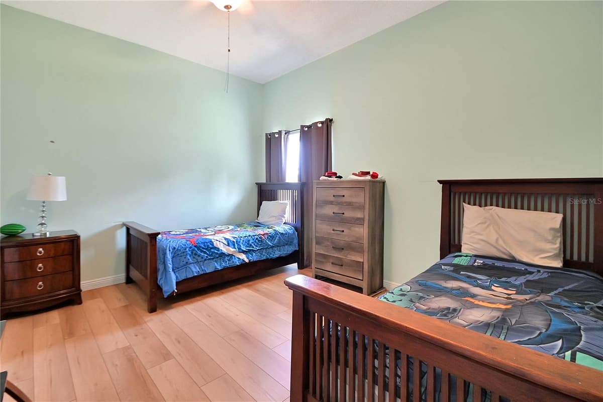 516 SUN LAKE DRIVE — photo 25 of 37