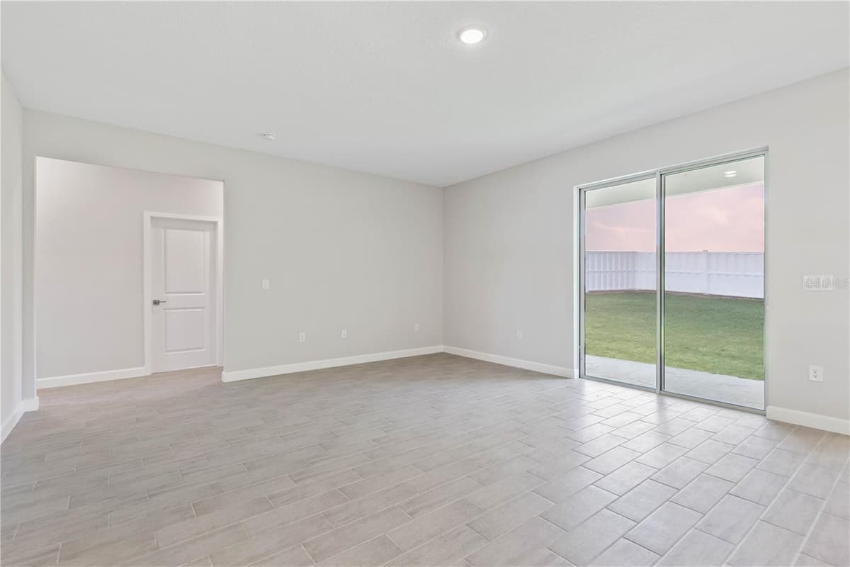 17 EL DORADO BOULEVARD — photo 7 of 27