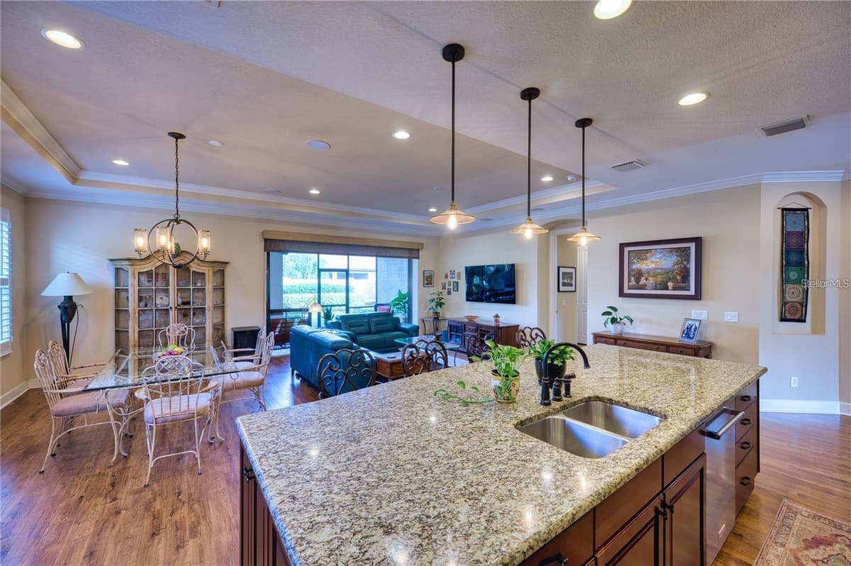 13031 PALERMO DRIVE — photo 10 of 69
